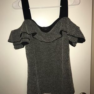 Like new! Adorable top